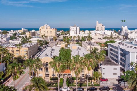 Condominio en venta en Miami Beach, Florida, 1 dormitorio, 42.74 m2 № 2192620 - foto 14