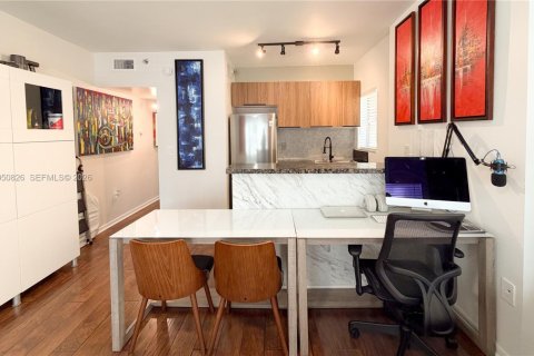Condominio en venta en Miami Beach, Florida, 1 dormitorio, 42.74 m2 № 2192620 - foto 3