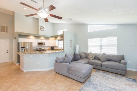 House in New Port Richey, Florida 2 bedrooms, 167.04 sq.m. № 1653328 - photo 23