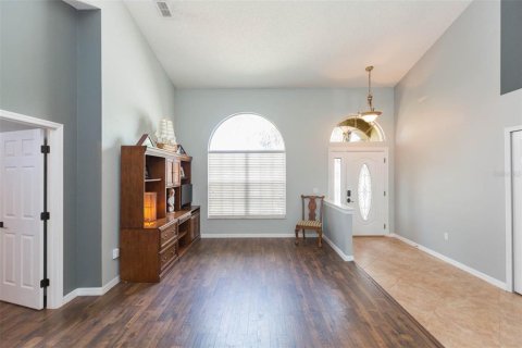 House in New Port Richey, Florida 2 bedrooms, 167.04 sq.m. № 1653328 - photo 6