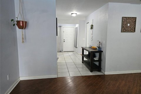 House in Lutz, Florida 3 bedrooms, 184.13 sq.m. № 2239667 - photo 6