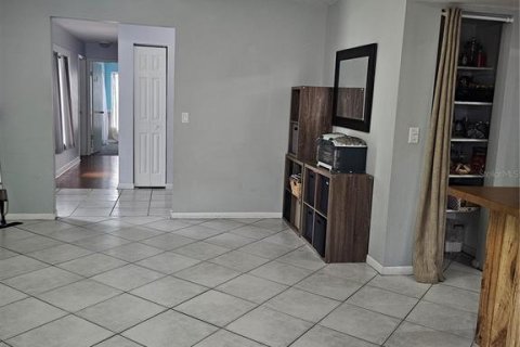 House in Lutz, Florida 3 bedrooms, 184.13 sq.m. № 2239667 - photo 15