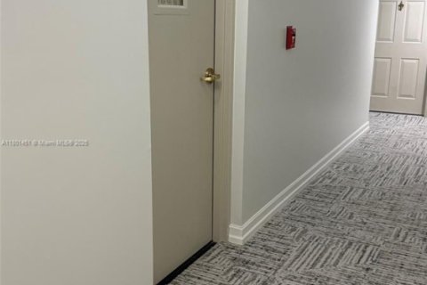 Condominio en venta en Miami, Florida, 2 dormitorios, 95.41 m2 № 2037050 - foto 29