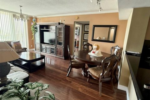 Condominio en venta en Miami, Florida, 2 dormitorios, 95.41 m2 № 2037050 - foto 11