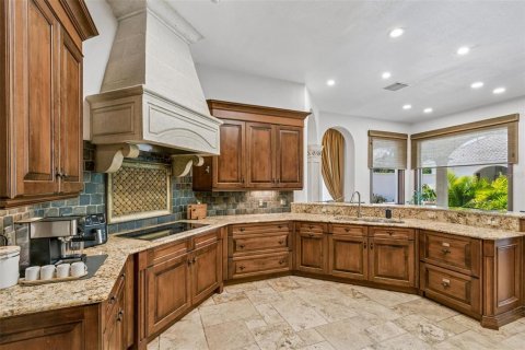 House in Windermere, Florida 6 bedrooms, 629.97 sq.m. № 2207257 - photo 23