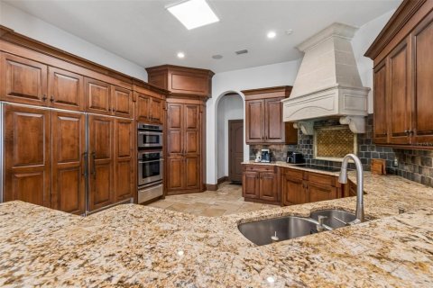 House in Windermere, Florida 6 bedrooms, 629.97 sq.m. № 2207257 - photo 18