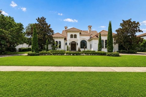 House in Windermere, Florida 6 bedrooms, 629.97 sq.m. № 2207257 - photo 2