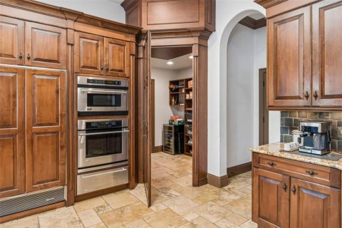 House in Windermere, Florida 6 bedrooms, 629.97 sq.m. № 2207257 - photo 24