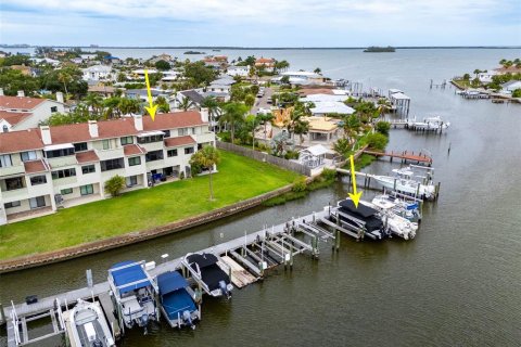 Adosado en venta en Dunedin, Florida, 3 dormitorios, 193.79 m2 № 2132436 - foto 2