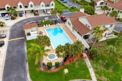 Adosado en venta en Dunedin, Florida, 3 dormitorios, 193.79 m2 № 2132436 - foto 17