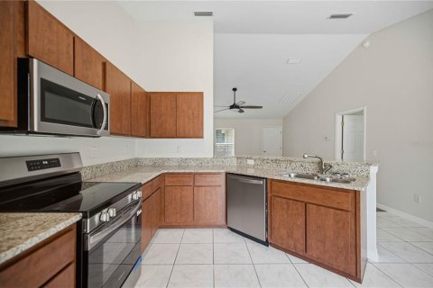 House in Ocala, Florida 3 bedrooms, 124.86 sq.m. № 2258338 - photo 15