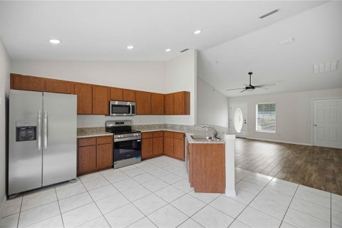 House in Ocala, Florida 3 bedrooms, 124.86 sq.m. № 2258338 - photo 14