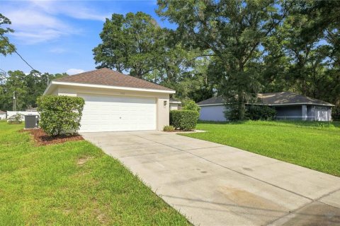 House in Ocala, Florida 3 bedrooms, 124.86 sq.m. № 2258338 - photo 7