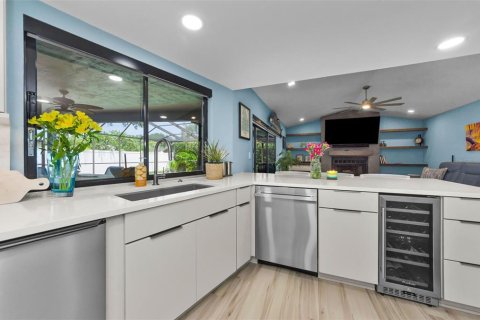 House in Palm Harbor, Florida 4 bedrooms, 221.85 sq.m. № 1853776 - photo 23