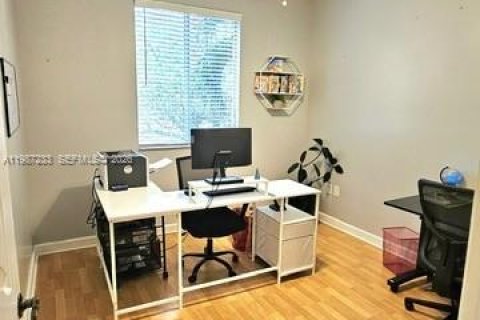 Купить таунхаус в Майами, Флорида 4 спальни, 157.75м2, № 2049622 - фото 26