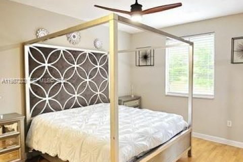 Купить таунхаус в Майами, Флорида 4 спальни, 157.75м2, № 2049622 - фото 18