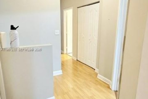 Купить таунхаус в Майами, Флорида 4 спальни, 157.75м2, № 2049622 - фото 17