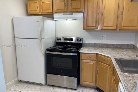 Copropriété à louer à Sunrise, Floride: 3 chambres, 133.78 m2 № 2025851 - photo 4