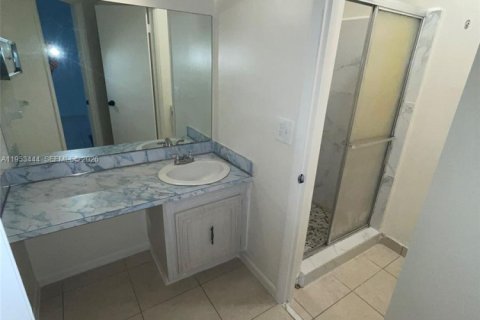 Copropriété à louer à Sunrise, Floride: 3 chambres, 133.78 m2 № 2025851 - photo 28