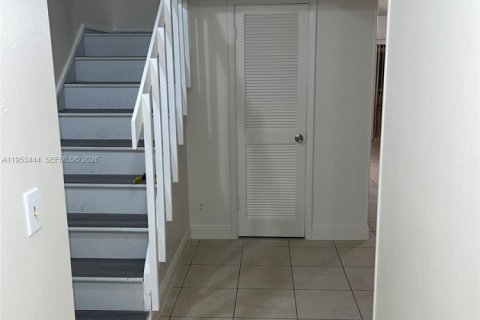 Copropriété à louer à Sunrise, Floride: 3 chambres, 133.78 m2 № 2025851 - photo 6