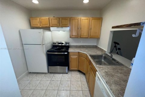 Copropriété à louer à Sunrise, Floride: 3 chambres, 133.78 m2 № 2025851 - photo 3