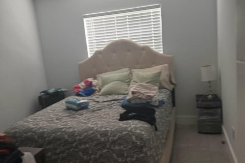 House in Boca Raton, Florida 4 bedrooms, 142.14 sq.m. № 2401237 - photo 7