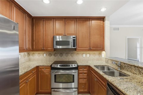 Copropriété à louer à Orlando, Floride: 2 chambres, 126.25 m2 № 2412754 - photo 4