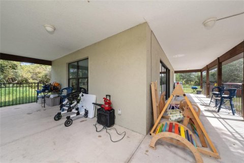 House in Eustis, Florida 2 bedrooms, 98.66 sq.m. № 2304958 - photo 17