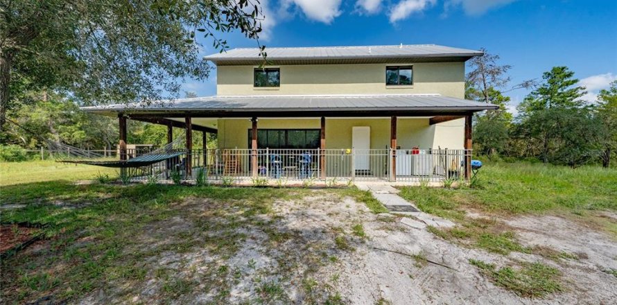House in Eustis, Florida 2 bedrooms, 98.66 sq.m. № 2304958