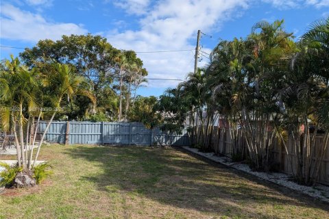 Villa ou maison à louer à Dania Beach, Floride: 2 chambres, 74.32 m2 № 1999141 - photo 15