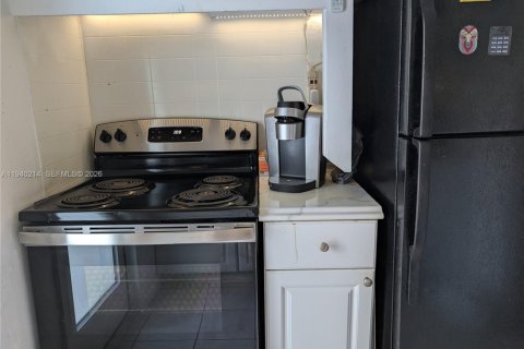 Villa ou maison à louer à Dania Beach, Floride: 2 chambres, 74.32 m2 № 1999141 - photo 10