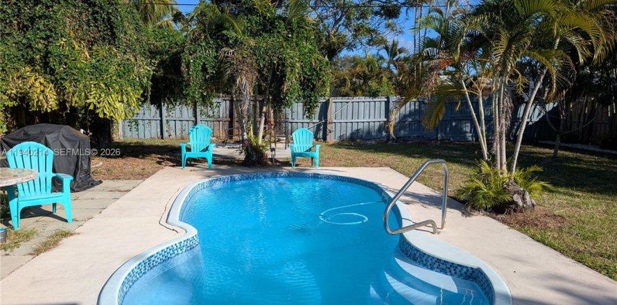 Villa ou maison à Dania Beach, Floride 2 chambres, 74.32 m2 № 1999141