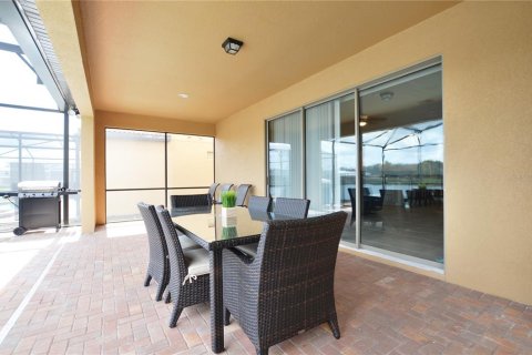 Casa en venta en Kissimmee, Florida, 8 dormitorios, 375.42 m2 № 1680300 - foto 8