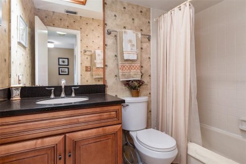 Condo in Mulberry, Florida, 2 bedrooms  № 1818896 - photo 15