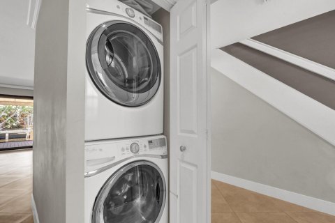 Купить таунхаус в Бойнтон-Бич, Флорида 3 комнаты, 152.92м2, № 2083808 - фото 20