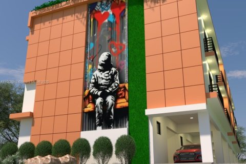 House in Miami, Florida 5 bedrooms, 246.84 sq.m. № 2053135 - photo 3