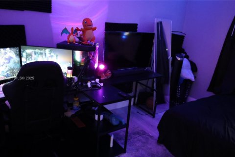 Condo in Sunrise, Florida, 3 bedrooms  № 1894247 - photo 22