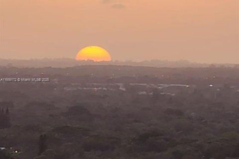 Купить кондоминиум в Майами, Флорида 2 спальни, 125.42м2, № 2036353 - фото 11