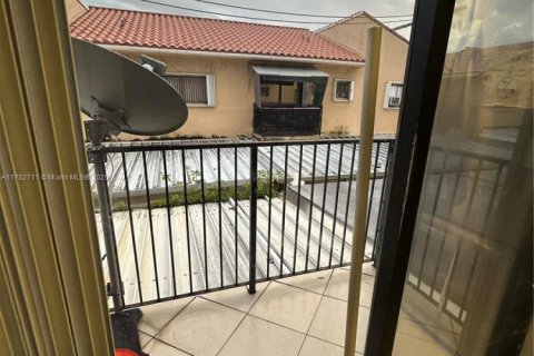 Купить кондоминиум в Хайалиа, Флорида 2 спальни, 85.93м2, № 1985672 - фото 3