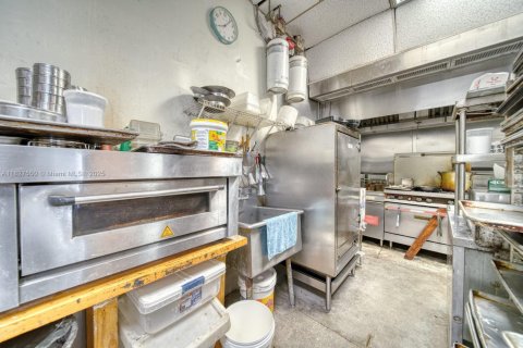 Commercial property in Sunrise, Florida № 1798861 - photo 22