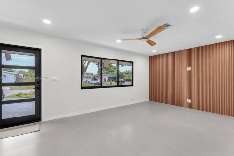 Villa ou maison à vendre à Fort Lauderdale, Floride: 3 chambres, 163.32 m2 № 1967050 - photo 17