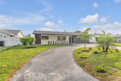 Villa ou maison à vendre à Fort Lauderdale, Floride: 3 chambres, 163.32 m2 № 1967050 - photo 4