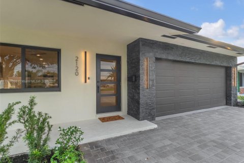 Villa ou maison à vendre à Fort Lauderdale, Floride: 3 chambres, 163.32 m2 № 1967050 - photo 1