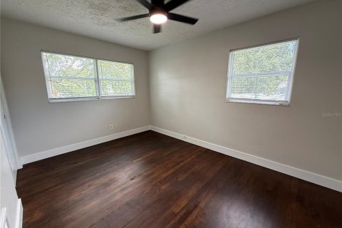 Villa ou maison à vendre à Sarasota, Floride: 3 chambres, 139.54 m2 № 2390944 - photo 22