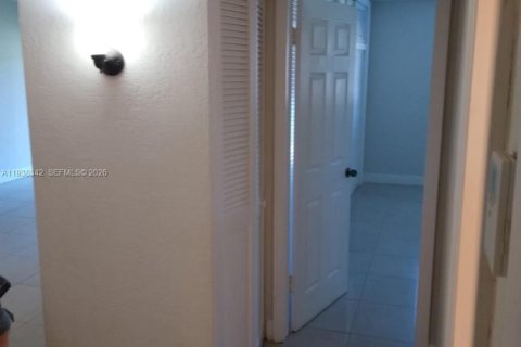 Appartement à louer à Miami, Floride: 1 chambre, 65.03 m2 № 1996275 - photo 13