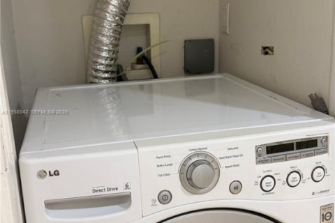 Appartement à louer à Miami, Floride: 1 chambre, 65.03 m2 № 1996275 - photo 6