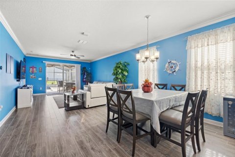 House in Orlando, Florida 3 bedrooms, 194.07 sq.m. № 2151551 - photo 6