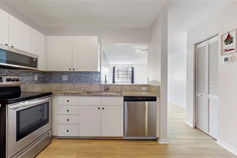 Купить кондоминиум в Майами, Флорида 2 спальни, 105.63м2, № 2036263 - фото 6