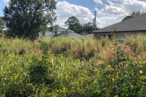 Terrain à vendre à Port St. Lucie, Floride № 1948662 - photo 5