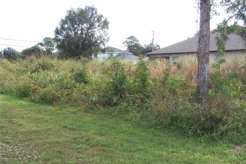 Terrain à vendre à Port St. Lucie, Floride № 1948662 - photo 3